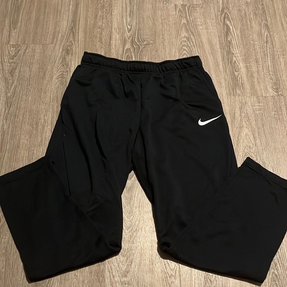black nike sweat pants